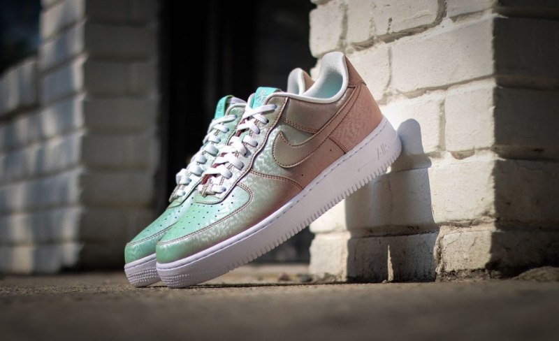 ShoeFax - Nike Air Force 1 Low Lady Liberty